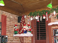 Pete's Tavern -- Friday Book Discussion